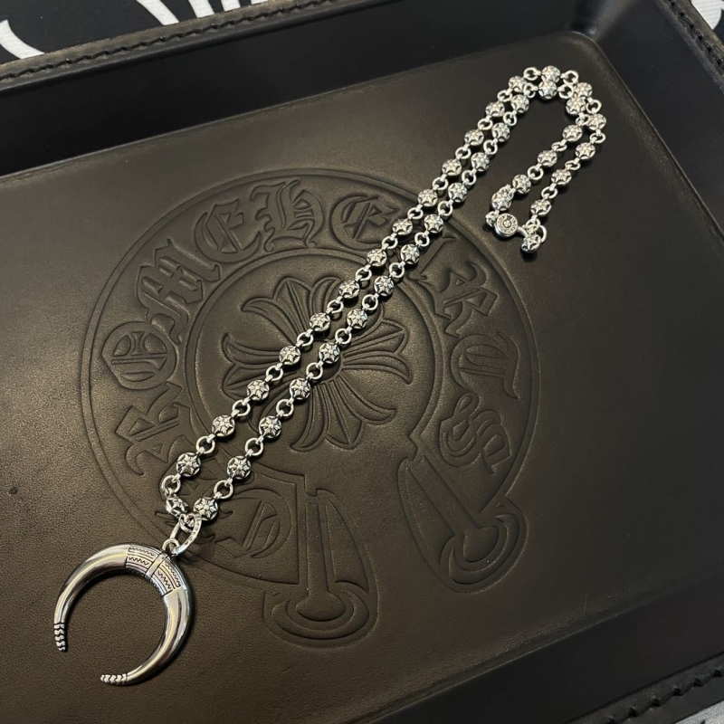 Ch**me He**ts necklaces